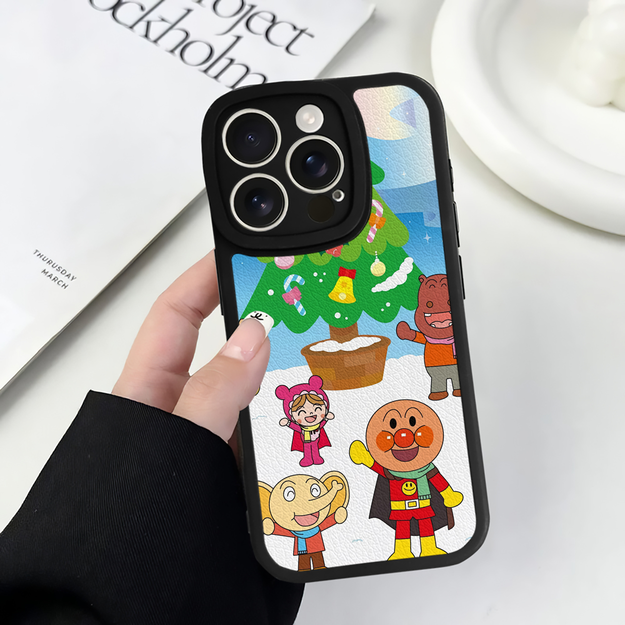 （画像用） アンパンマン Anpanman 【iPhone 16シリーズ対応】シリコンスマホケース（レザー調） 材質：シリコン